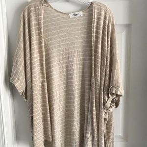 Carly Jean oatmeal kimono